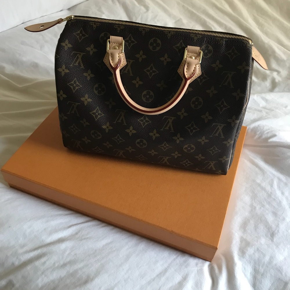 Louis Vuitton Speedy 30